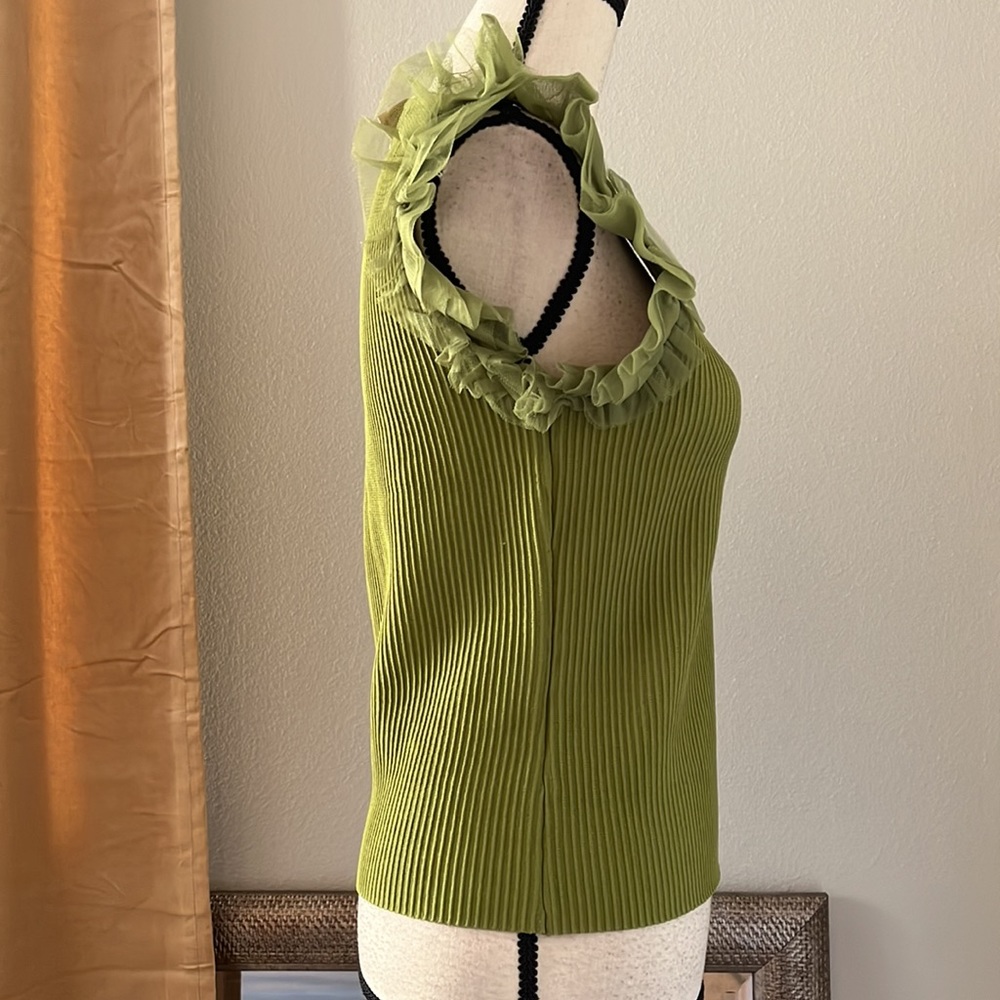 NWT Bailey 44 Ruffled Shell - Picture 4 of 8